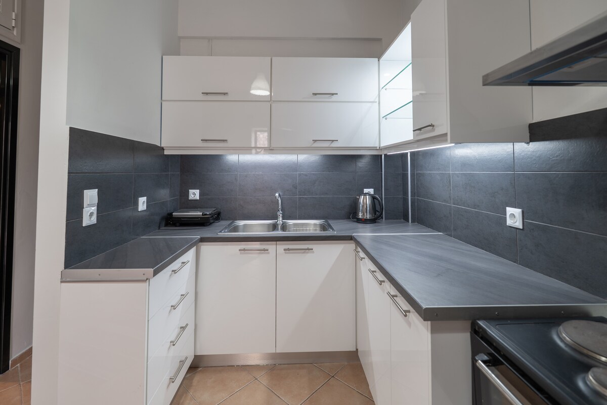Stoneview I