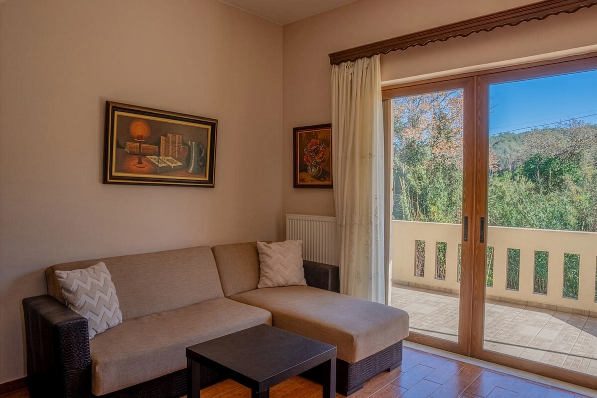 Gianni's Castle - Apartment with Private Pool