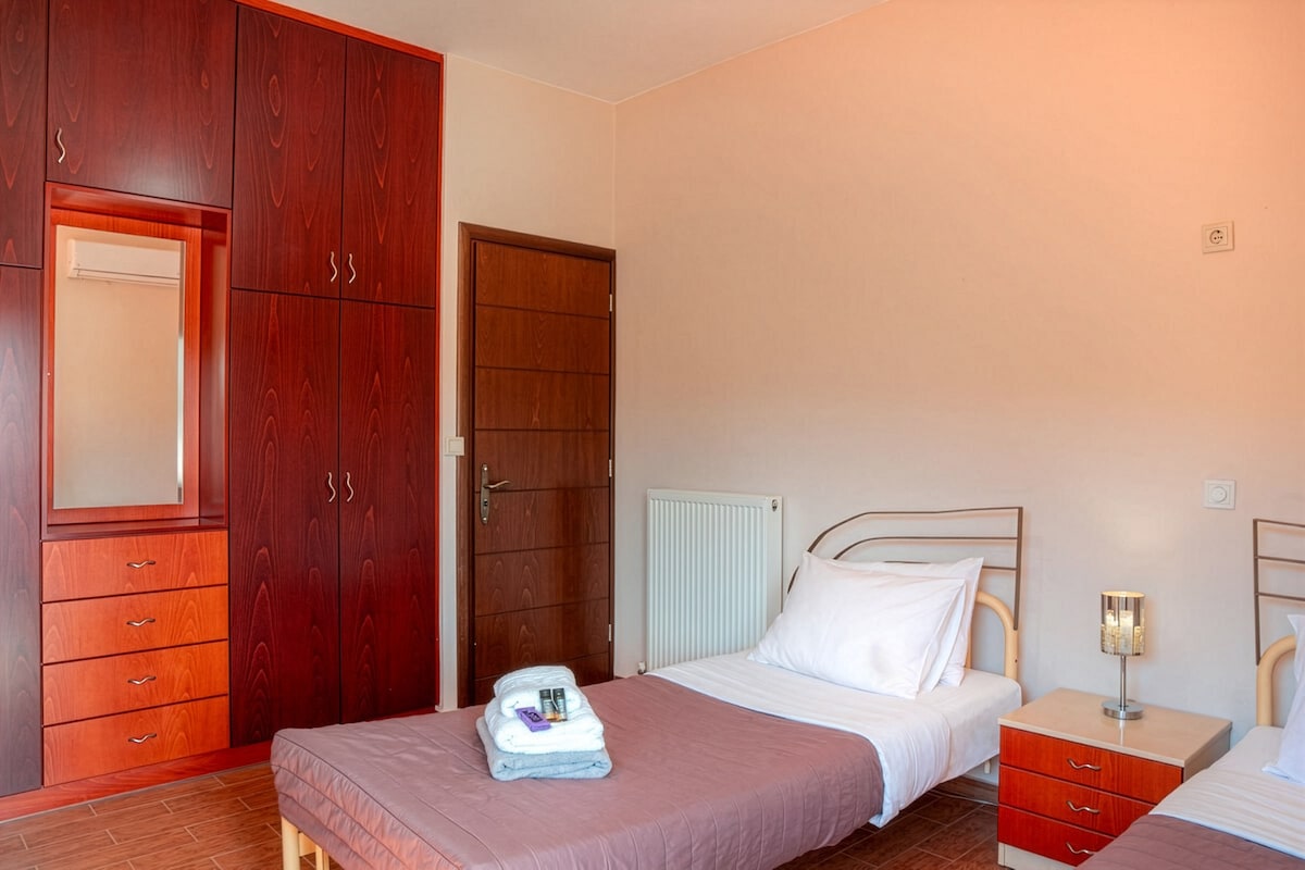 Gianni's Castle - Apartment with Private Pool