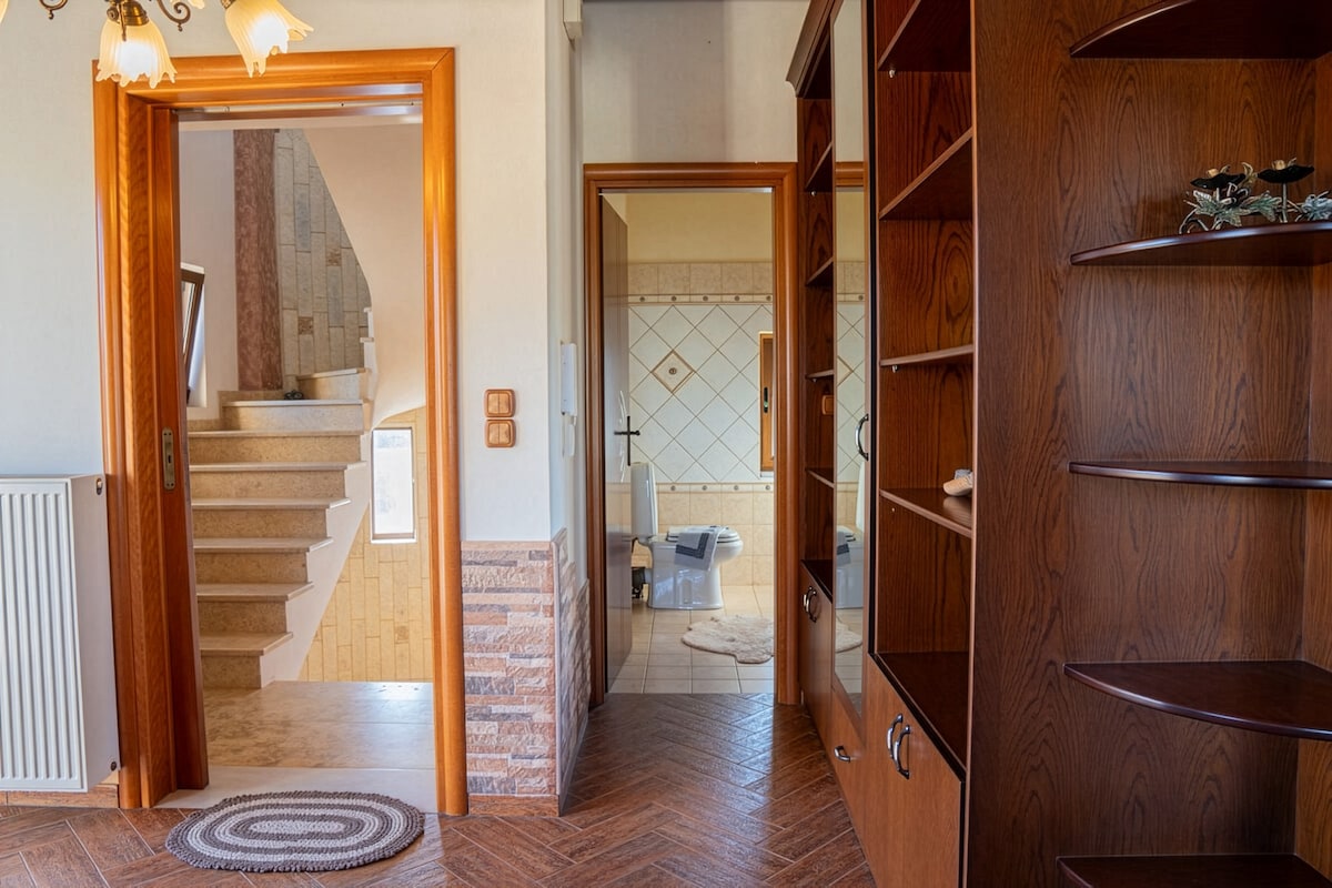 Gianni's Castle - Apartment with Private Pool