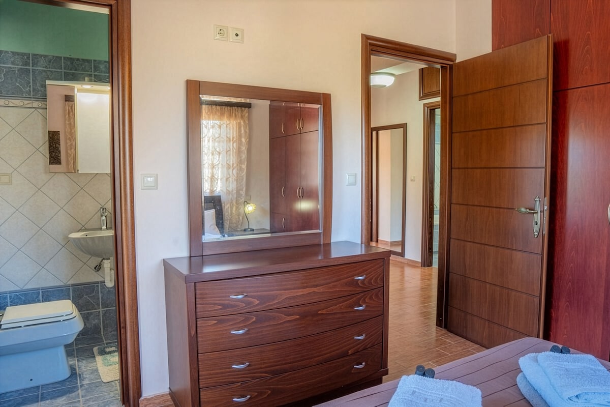 Gianni's Castle - Apartment with Private Pool