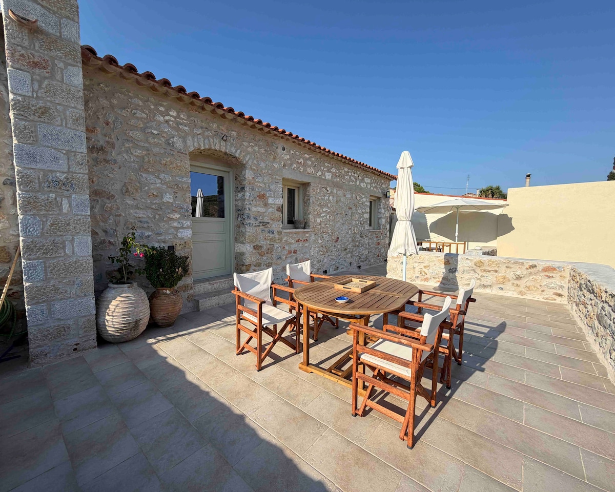 Melias Olive Retreat I