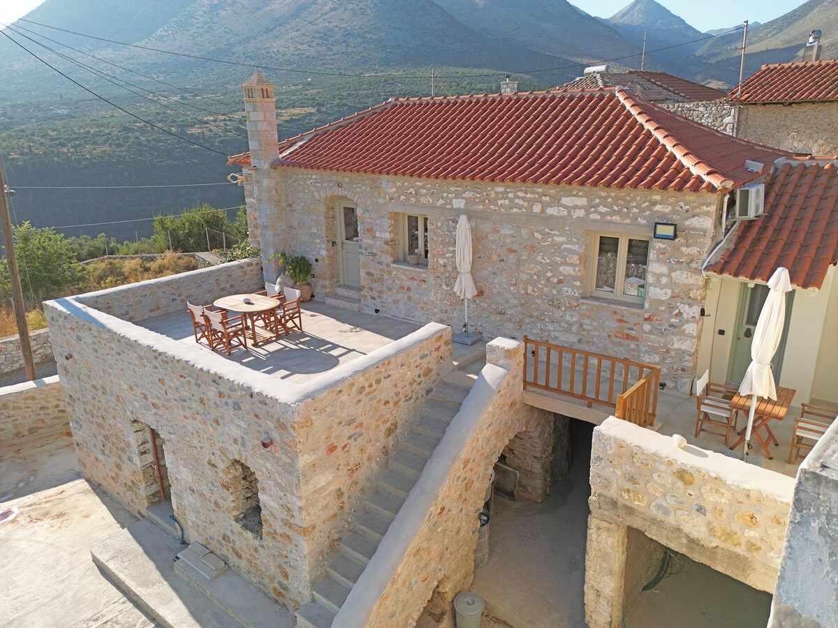 Melias Olive Retreat I