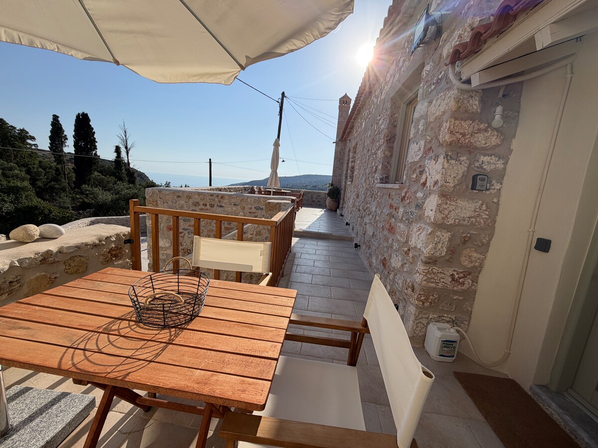 Melias Olive Retreat I