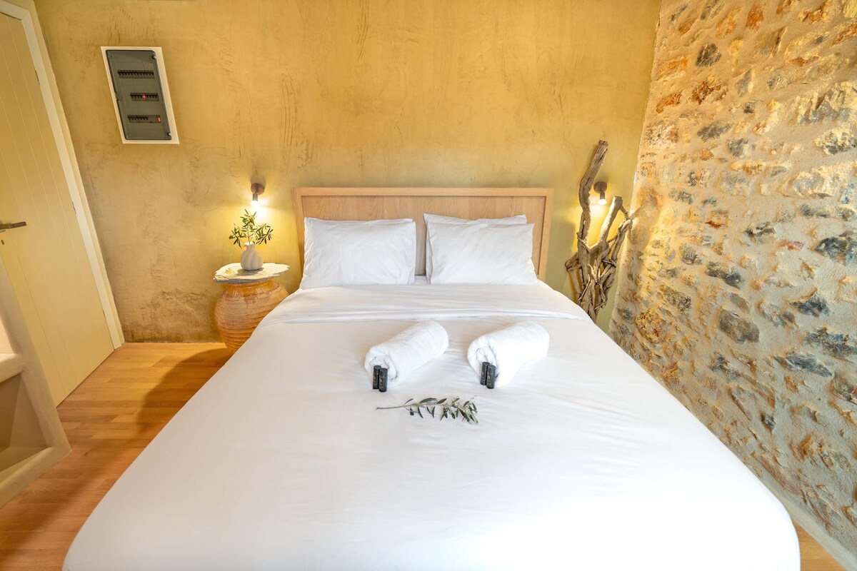 Melias Olive Retreat II