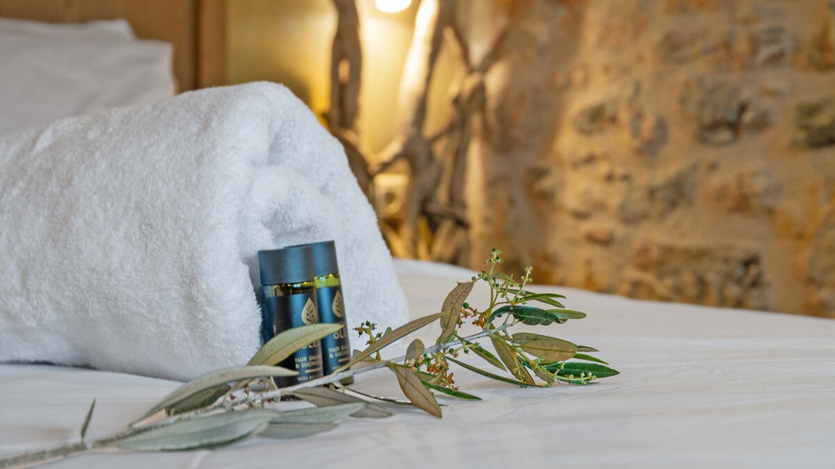 Melias Olive Retreat II
